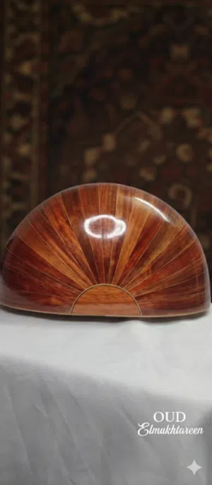 عود من خشب الورد صناعة يدوية