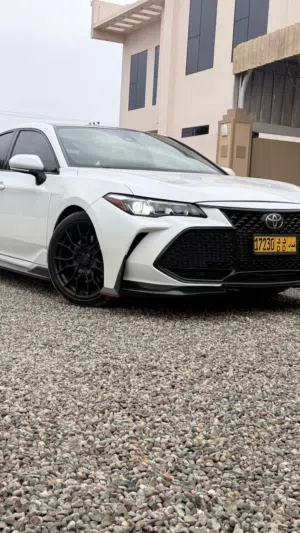 Used Toyota Avalon in Al Batinah