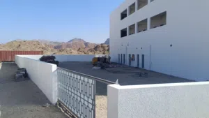 العتكية الصناعية ورشة عمل للإيجار  خلف محطة نفط عمان