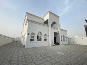 722 m2 More than 6 bedrooms Villa for Sale in Abu Dhabi Madinat Al Riyad