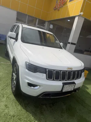Used Jeep Grand Cherokee L in Dhi Qar