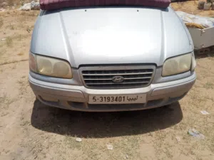 هونداي تراجيت 2003