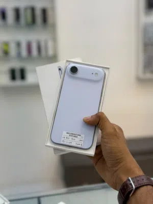 iPhone 17 Air 256 GB Smooth and fine device available