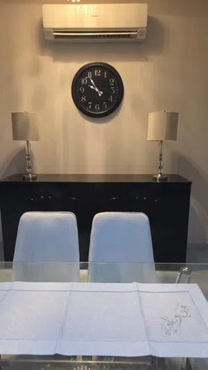 خزانة خشبية