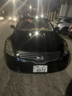Used Nissan Altima in Farwaniya