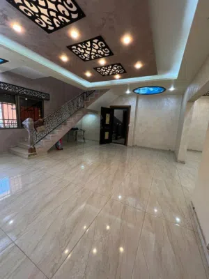 265 m2 5 Bedrooms Apartments for Sale in Irbid Al Rabiah