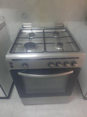 Oven brand Hoover فرن من ماركة هوفر