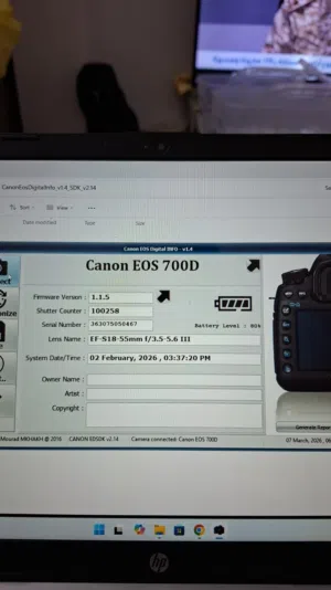 كاميرا كانون 700D