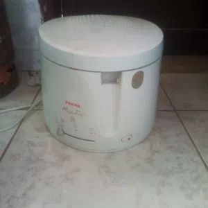 قلاية كهربائية مستعملة
