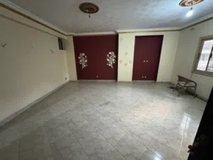شقة للبيع بشارع المحطة الرئيسي بالجيزة