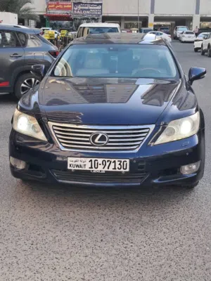 Used Lexus LS in Hawally