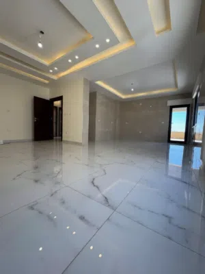 شقة للايجار جديدة لم تسكن على طريق المطار