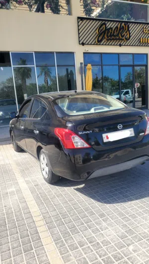 nissan sunny 2015 model everything is oky Ac working v good gear  engine everything oky