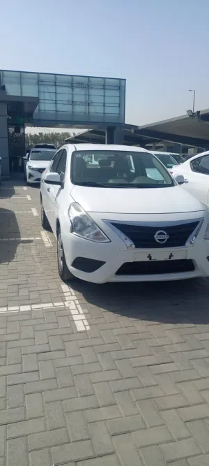 نيسان سني 2023 خليجي يوجد 9 سيارات بدون حوادث