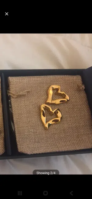 حلق مطلي ذهب ، pair of palated Gold heart shaped