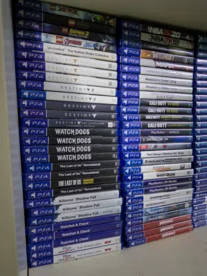 ألعاب للبيع (PS4) / Games for Sale PlayStation 4 a lot of games for sale