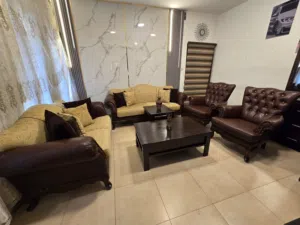 عفش بيت كامل بحال الوكالة يصلح لعرسان ملاحظة للبيع كامل
