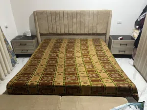 فرشة سرير اسفنج مستعملة