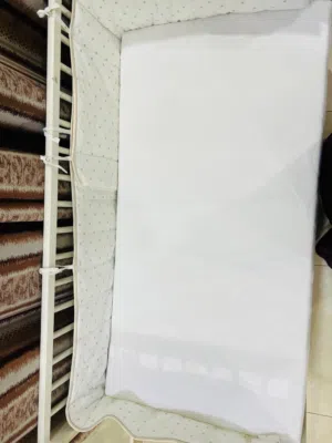 Kid cot with mattress like new