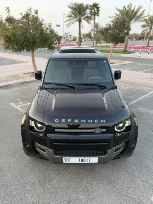 SUV Land Rover in Dubai