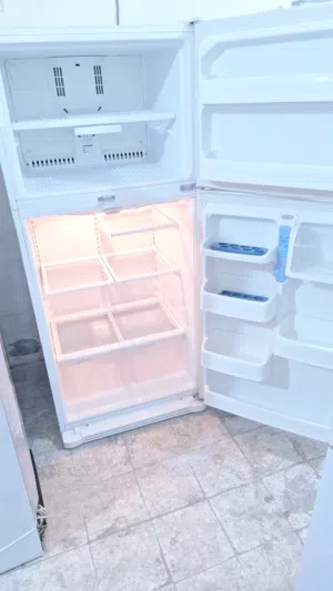 بيع ثلاجه ال جي كوري 24 قدم بحاله ممتازه مع التوصيل والكفاله