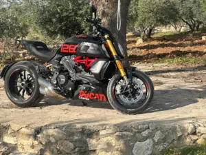 Ducati Diavel S سعر حرق