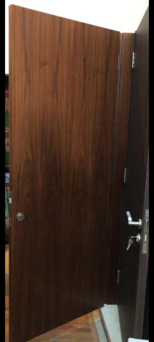 أبواب للبيع