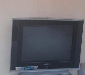 تلفزيون سامسونج قديم للبيع