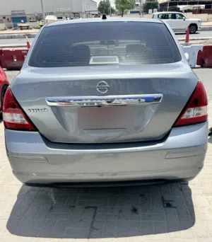 NISSAN tllda mexico 2012 very good condition urgent sale
