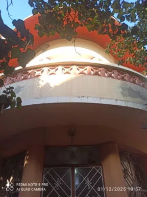 Maison de maître coloniale à vendre de 270 m2 avec 2 façades à Saint-Eugène