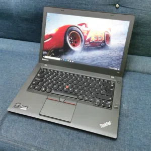 Lenovo Thinkpad T450  بمعالج كور i5 الجيل السادس  الرام 8 قيقا DDR4   هارديسك 500 hdd