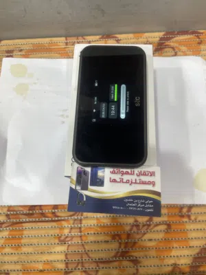 للبيع راوتر  مستعمل SRT نظيف الراوتر استخدام شهر فقط معاه الكرتون والواير الاصلي  والبلا ك الاصلي