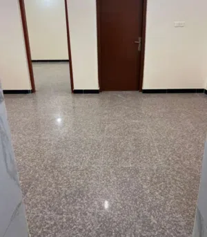 للايجار بيت طابقين في الجبيله خلف تايم سكوير يصلح سكني وتجاري