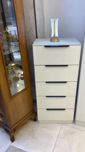 غرفه نوم خشب لاتيه بدون فرشه 600 دينار يوجد توصيل وتركيب