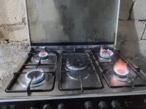 طباخ خمس عيون. ايطالي