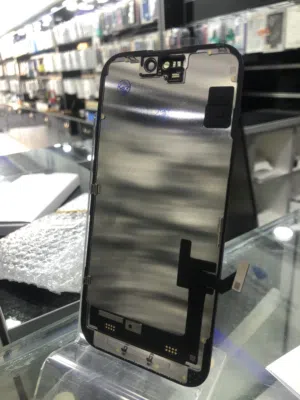 شاشه ايفون 15 برو اصلي شركة فكك عن جهاز وليست مجددة كفالة من المحل على الشاشة بعد التركيب