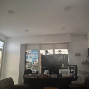 شقه في 7000 قاريونس مفروشه