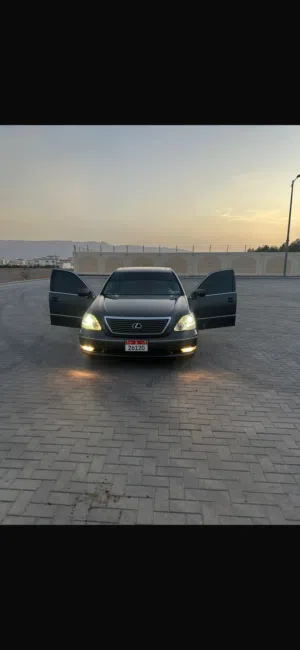 Used Lexus LS in Al Ain