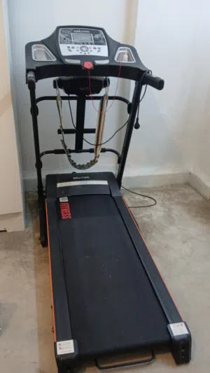 جهاز مشي كهربائي شبة جديد
