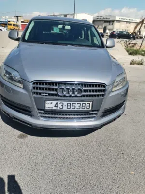 اودي Q7 للبيع فل الفلs lain بحاله ممتازه استخدام شخصي ترخيص طويل فحص كامل متور 4200