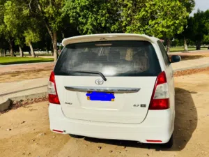 Toyota Innova 2012