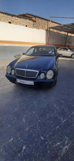 مرسيدس clk للبيع