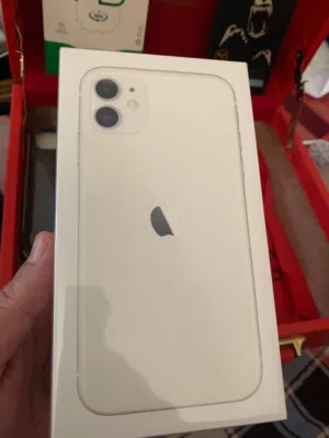 ايفون 11 ابيض مطلوب فيه 1400 نهائي