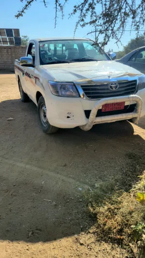 Toyota . Hilux . 2013 . Used1