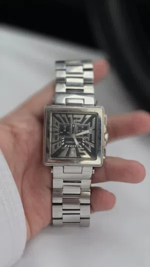 ساعه للبيع استخدام شخصي