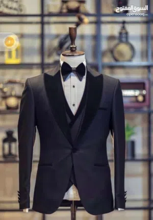 بدلة عريس بحالة ممتازه