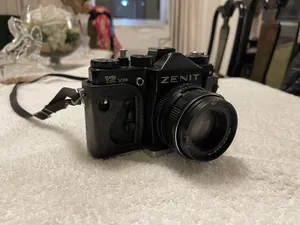 DSLR Cameras . Other . Used0