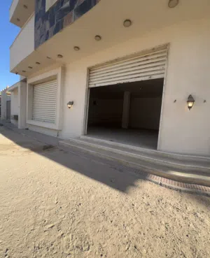 مخزن بضائع