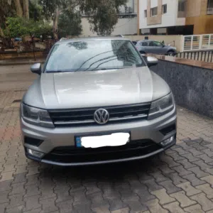 tiguan 2 2017 clean car Lebanese company well maintained