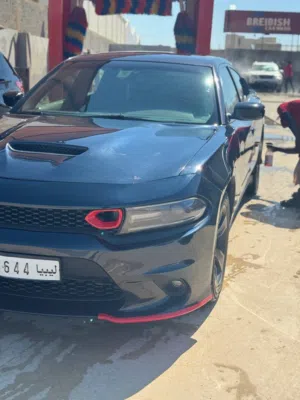 تشارجر محرك 36 تبيلها بركوربي امامي وترسمسيوني ولباقي ان شاء الله اموره طيبه